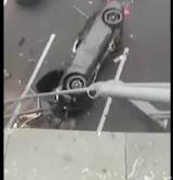 原因調查中 無錫一輛保時捷失控墜下高架橋