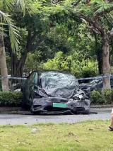 突發事件：?？谝惶厮估B撞多車致1死1傷